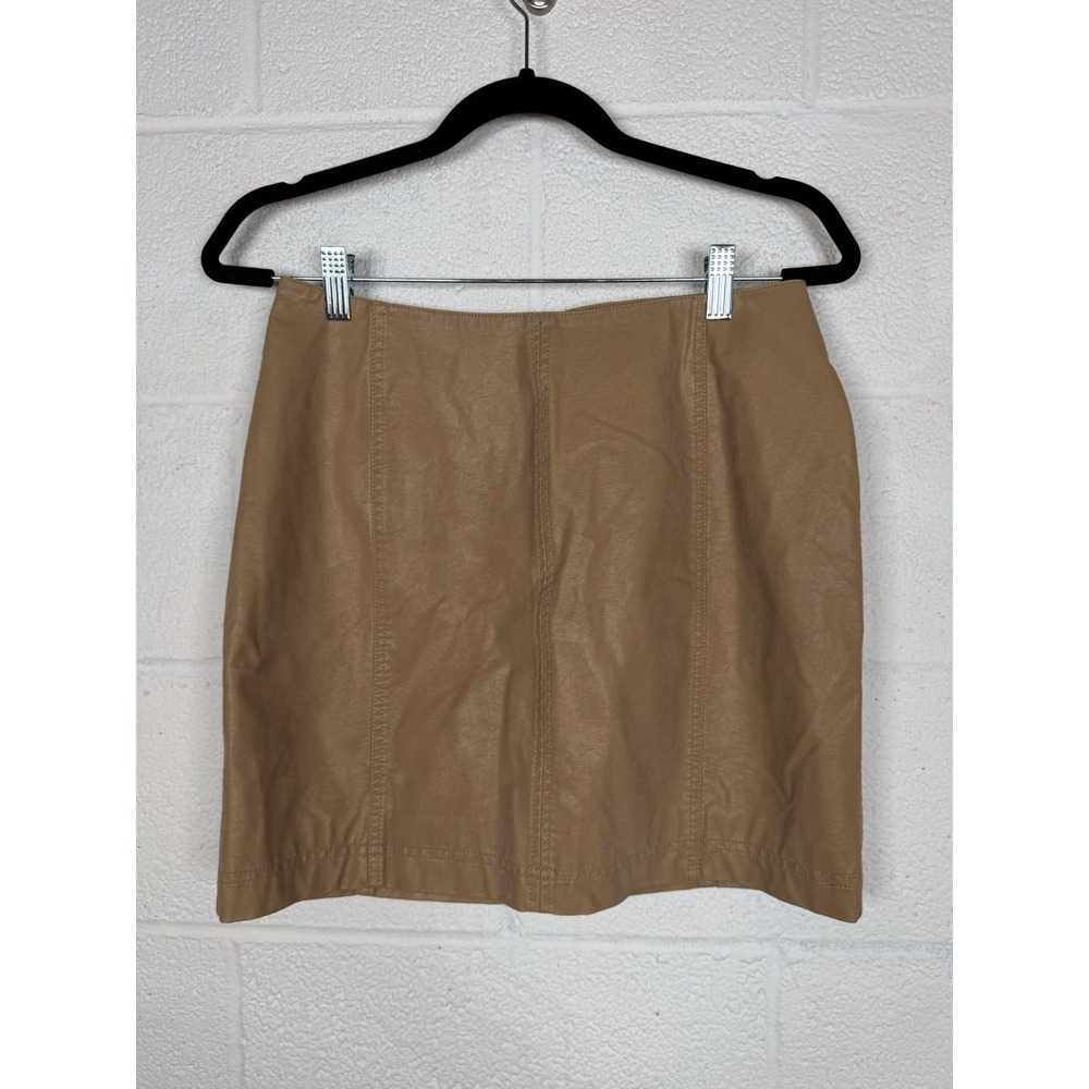 Free People Size 8 Tan Faux Leather Mini Skirt High Waist Back Zip Paneled